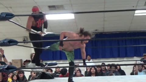 209 Kliq in action - TWF wrestling Eagles Hall, Stockton CA