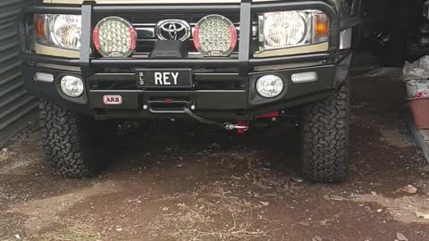 Landcruiser 76 farm truck