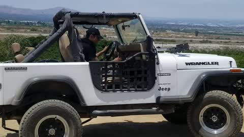 Damn sexy jeep!