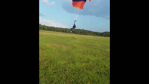 Husband Records His Wife Un Expected Landing In Sky Diving