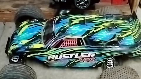 Traxxas 1/10 Rustler VXL 2WD Brushless