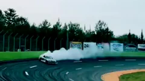 best_racing_car_super_slow-motion