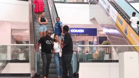 THE ESCALATOR PRANK