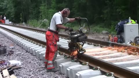 Railroad thermite welding