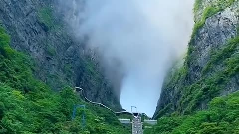 The amazing Tianmen Cave in Zhangjiajie