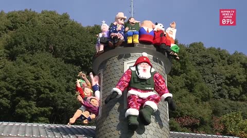 Kobe Santa depicts Russian invasion of Ukraine