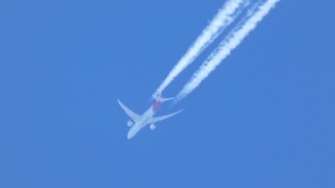 Qantas 10.3 km altitude