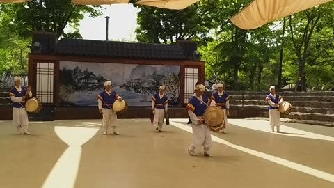 Korean folk performance samulnori