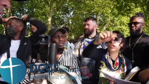 A tree bears witness & takes shahada Speakers Corner