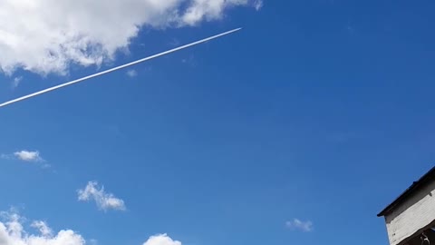 Chemtrailing - If you think that's a contrail, well I dunno what to say!