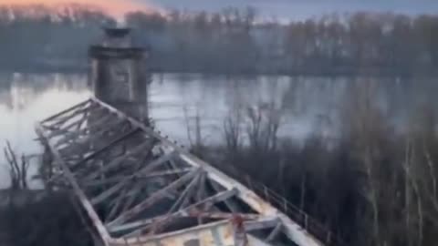 Chernihiv, #Russian occupiers bombed the bridge over the Desna River