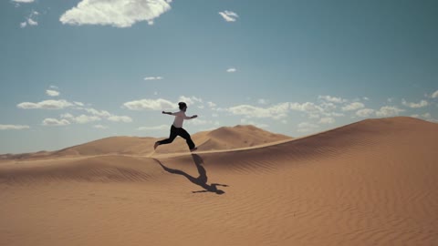 the men who run on desert