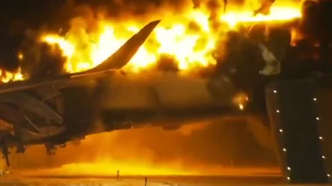 🚨BREAKING: Airplane caught fire on a runway in Tokyo l #Japan