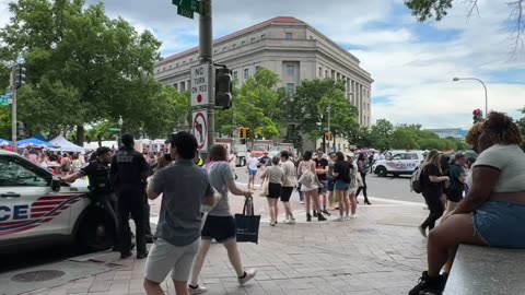 “LGBTQ Pastor” vs Street preacher