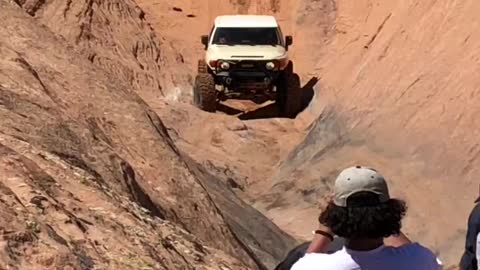 FJ Cruiser tips on side at Hell’s Gate