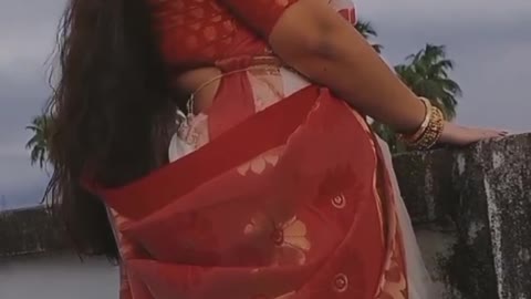 Long hair lady in saree🥰