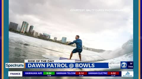 Scott sets up a bottom turn at Ala Moana Bowls