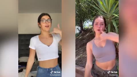 Charli D’Amelio Vs Addison Rae TikTok Dances Compilation (August 2020)