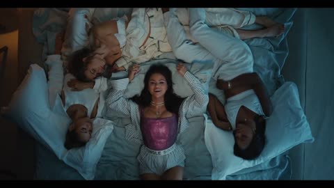 Selena Gomez - Single Soon (Official Music Video)