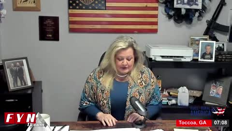 Lori discusses Ukraine-Russia update, Mask Mandate on Airlines ended, Biden Handlers and more!