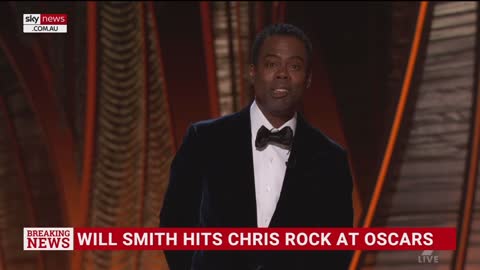 2022 Oscar’s Will Smith slaps Chris Rock in the face for making fun of wife’s alopecia / baldness