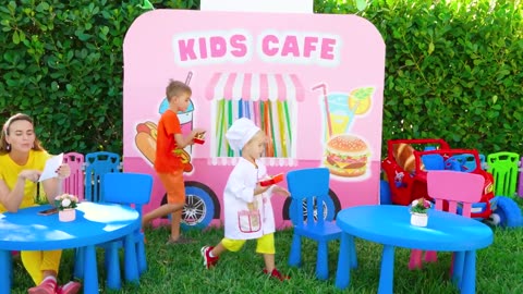 Vlad and Niki visit Chris' Kids Cafe