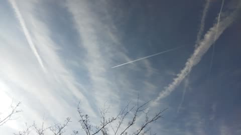 Chemtrails. Pulsating bulb/sun. Strange skies