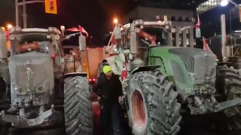 Farmers, in solidarity with truckers