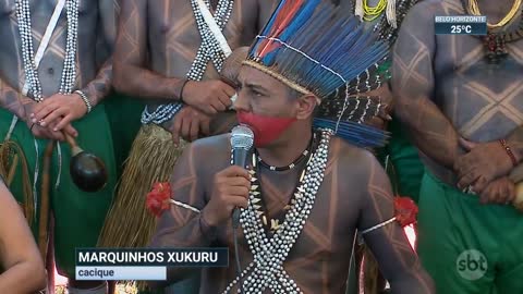 Índios montam acampamento para protestar em Brasília | SBT Brasil (04/04/22)