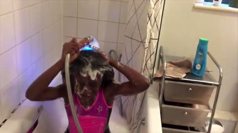 Shampoo Prank on niece 🤣🤣🤣