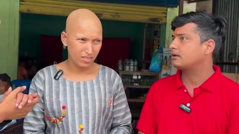 यो मर्मस्पर्शी Video हेर्नु भाको छैन भने हेर्नुहोस, र सक्दो शहयोग गर्नुहोस