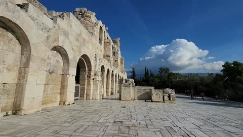 NUBES SOBRE THE HELLES REPUBLIC