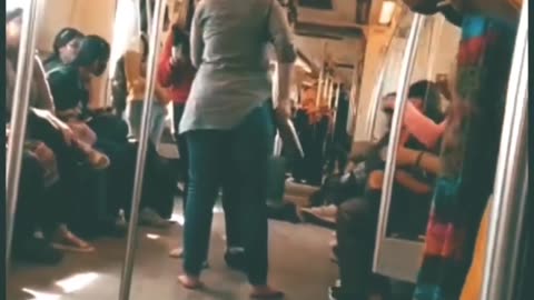 Indian Metro Fight 🤯 Funny video 🤣 #funny #viral