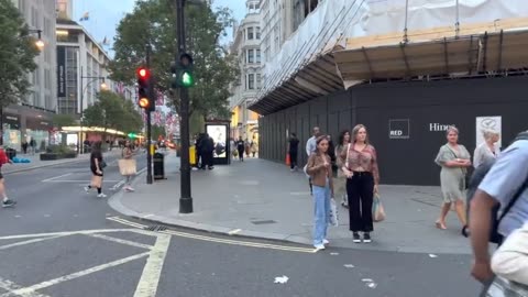 Walking Tour🚶‍♂️🇬🇧 A Summer Evening Walk in London,United Kingdom 🇬🇧 Walk