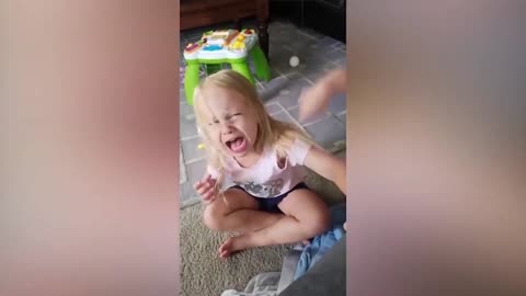 Funny Babies Videos that make your day so fun!