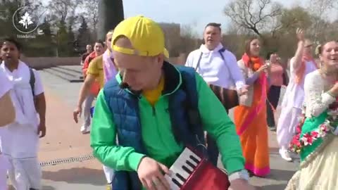 Hare Krishna _hare Rama_ kirtan _Bhajan - video