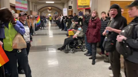 Far left protesters chant “fuck off nazis” At Purdue University where Michael Knowles speaking