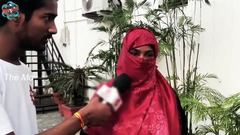 The Kerala ki Farzi Story 😂 - Hijab Girl Review Kerala Story 😱 - Kerala ki jhooti kahani Na Dekhen