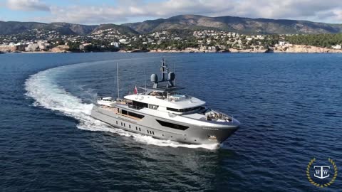 43M140' Sanlorenzo 460EXP explorer yacht