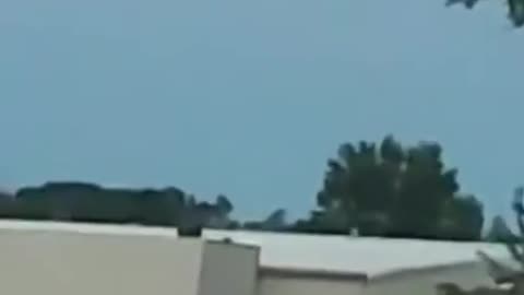 👽👽 - Crazy footage of a UFO coming out of Mexico