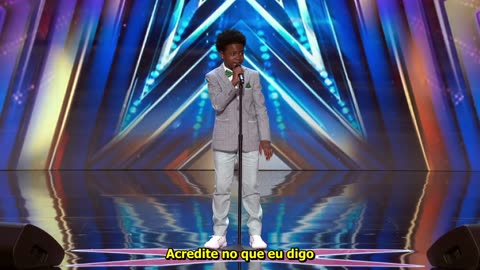 D' Corey Johnson de 11 anos canta "Open Arms" e impressiona os jurados no Americas Got Talent 2023