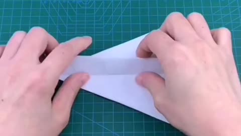 How to make a paper plane so wonderfull