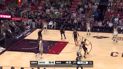 NBA - Jayson Tatum takes a step back and makes a triple 🎯 Heat-Celtics #celtics