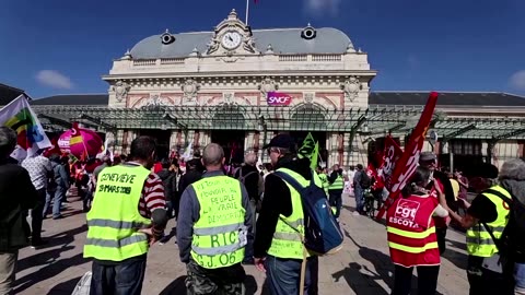 Macron effigy laid on train tracks in protest