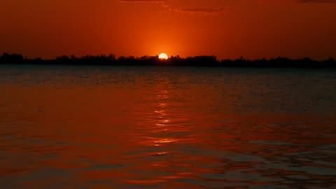 Sea of Gold: Captivating Sunset Reflections