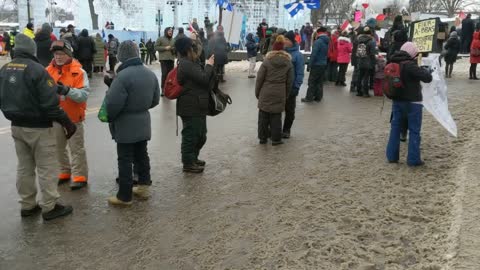 🔴 QUEBEC CITY CANADIAN TRUCKER FREEDOM CONVOY 2022 DAY 2 SHORT 4 agitators