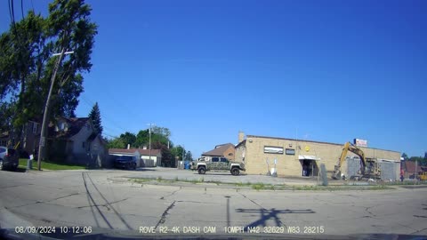 Footage Of Now-Removed Building Next To Spirits Plus, Ford Rd, Dearborn, Michigan, 8/9/24