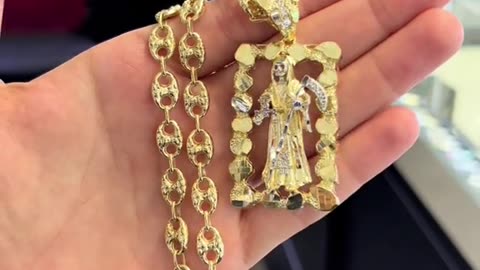 Real Gold Puffy Nugget Gucci Chain & Santa Muerte Pendant Setup