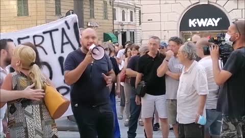 🇮🇹🇮🇹🇮🇹 NO GREEN PASS Manifestazione a Genova davanti alla Prefettura 🇮🇹🇮🇹🇮🇹