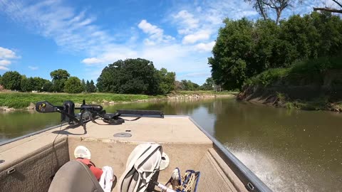 Run back to the Launch #jetboat #Lucero